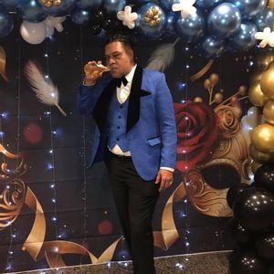 Meet your Posher, Carlos